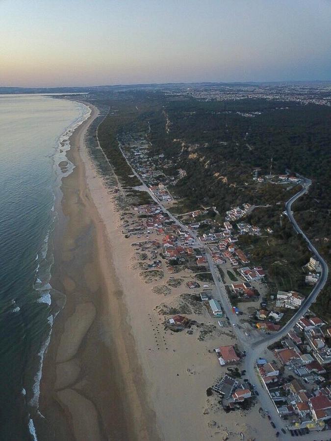 Rock'S Beach Spot Suit Costa da Caparica Exterior photo